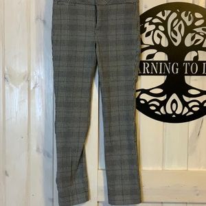 NYDJ black and white pants, size 8